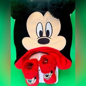 Mickey Mouse Baby Beanie & Booties Set New One Size
